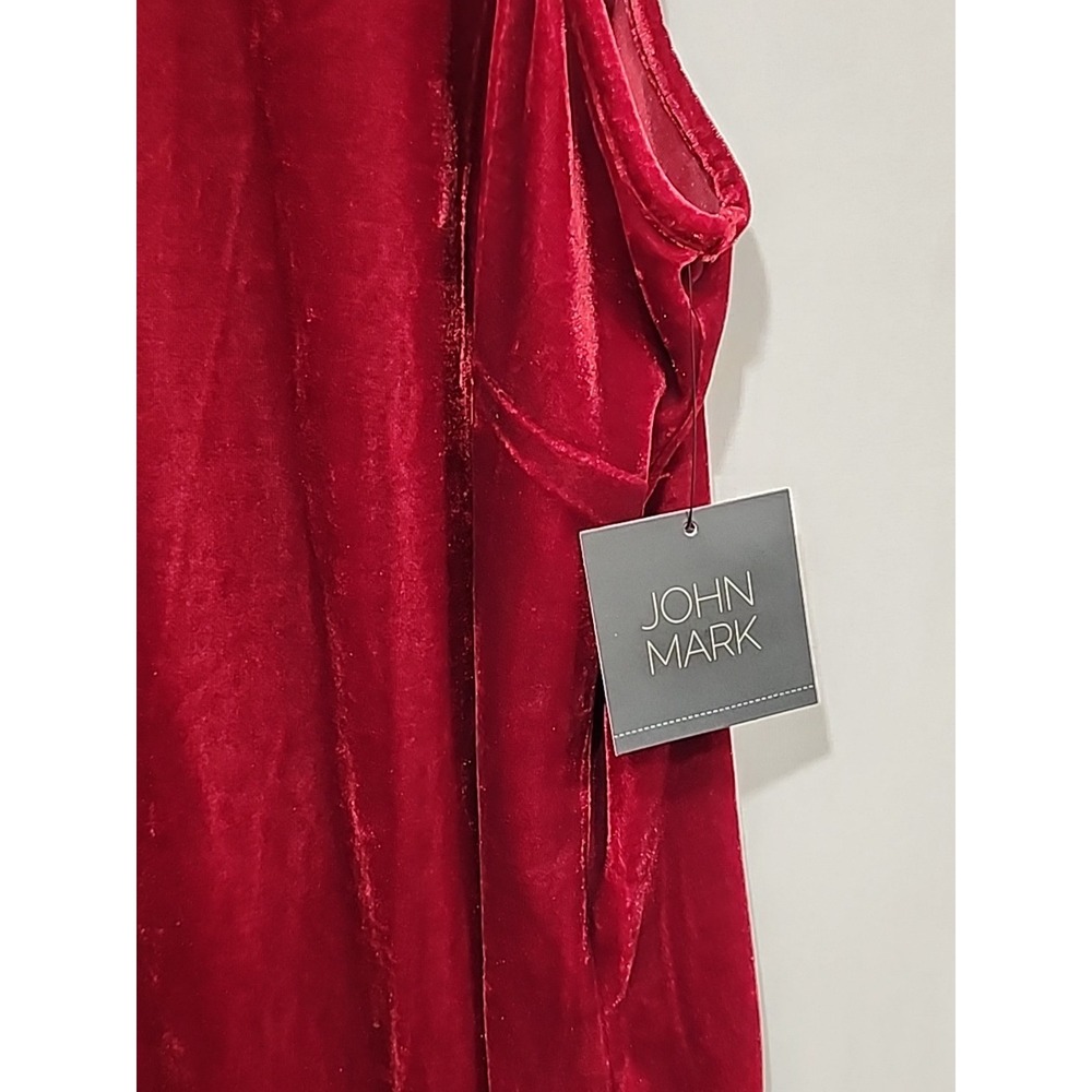 John‎ Mark NWT Blouse Womens 2X Red, Sleeveless Velvety Top, Soft Stretchy - Picture 3 of 8